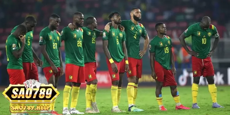 Đội hình và màu áo