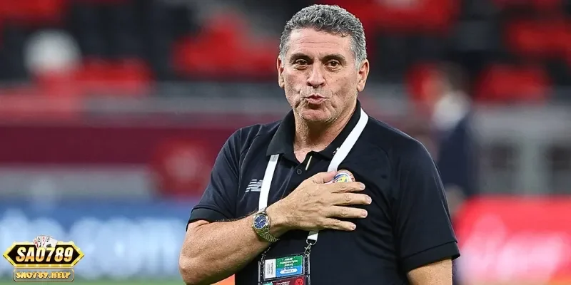 Huấn luyện viên Luis Fernando Suárez là một chiến lược gia dày dặn kinh nghiệm